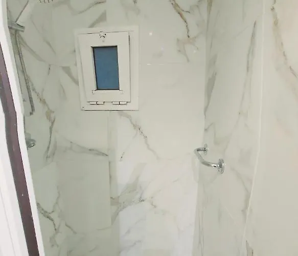 Sweet * سان أدريان دي بيزوس